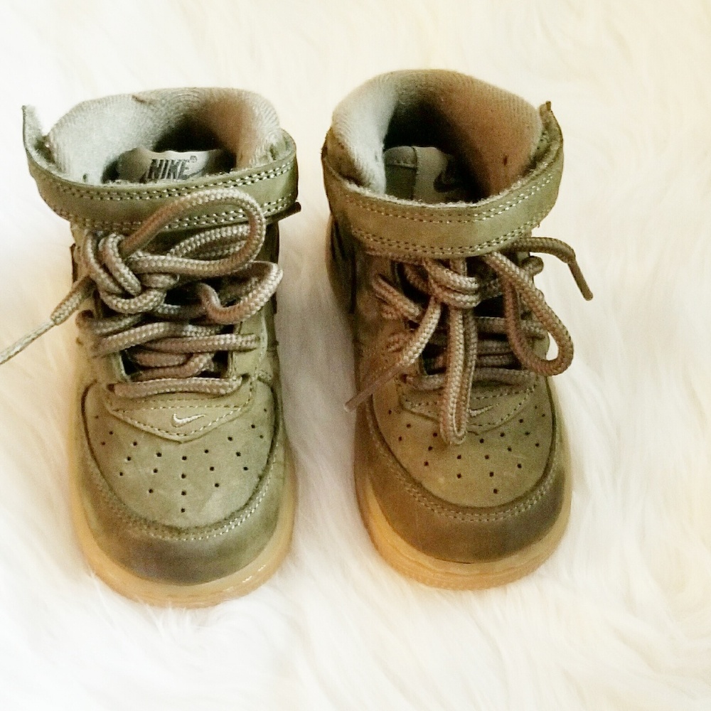 Boys Nike Air Force 1 Size 6C